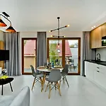 Blueapart Apartland Апартаменты Ястарня