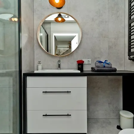 アパート Blueapart Apartland ヤスタルニャ