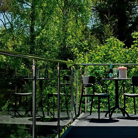 Blueapart Apartland * ヤスタルニャ